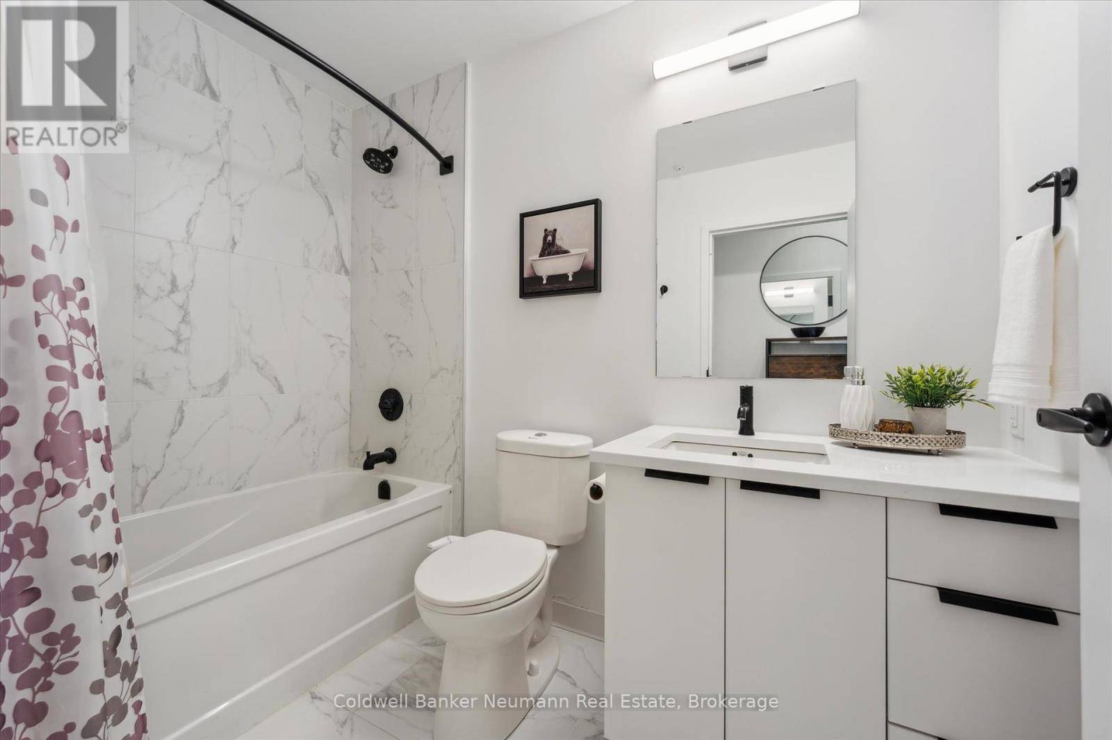 Guelph (st. Patrick's Ward), ON N1E0T8,120 Huron ST #218