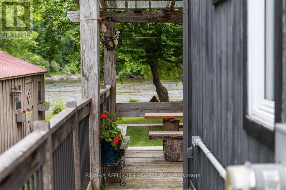 Beckwith, ON K7C3P1,115 PATTY LANE