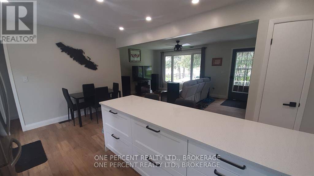 Greater Napanee (greater Napanee), ON K7R3K6,7337 COUNTY RD 2