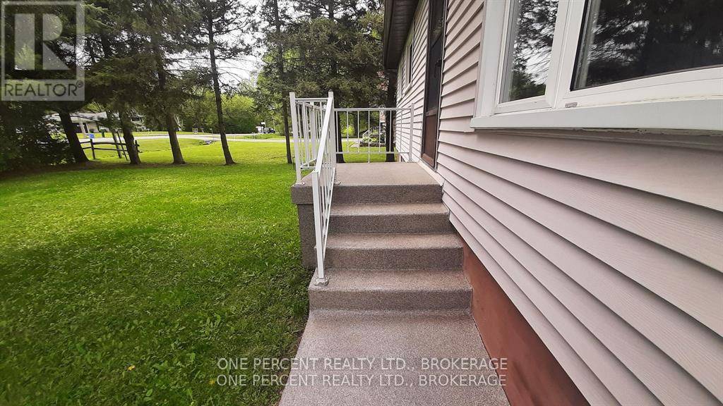 Greater Napanee (greater Napanee), ON K7R3K6,7337 COUNTY RD 2