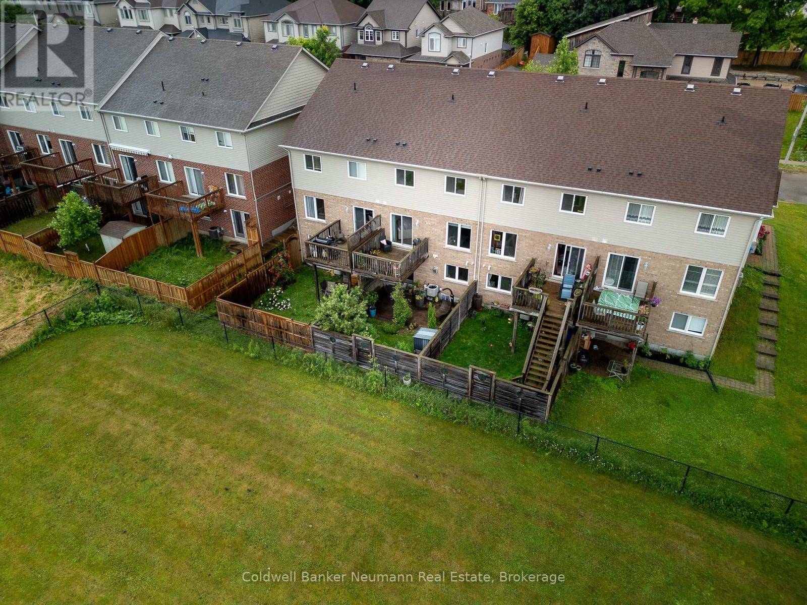 Guelph (grange Road), ON N1E0K1,159 KEMP CRESCENT