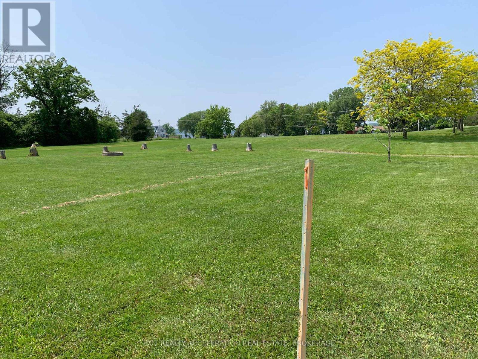 Greater Napanee (greater Napanee), ON K7R0E5,0 COUNTY ROAD 9