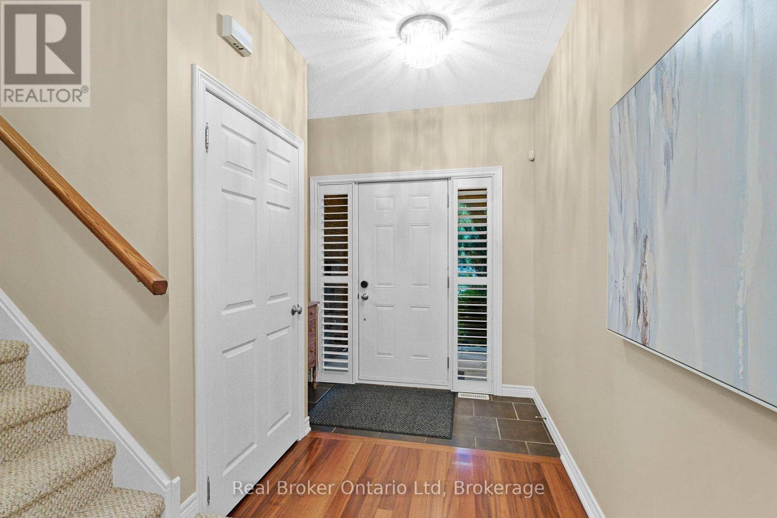 Guelph/eramosa (rockwood), ON N0B2K0,221 MILLVIEW COURT