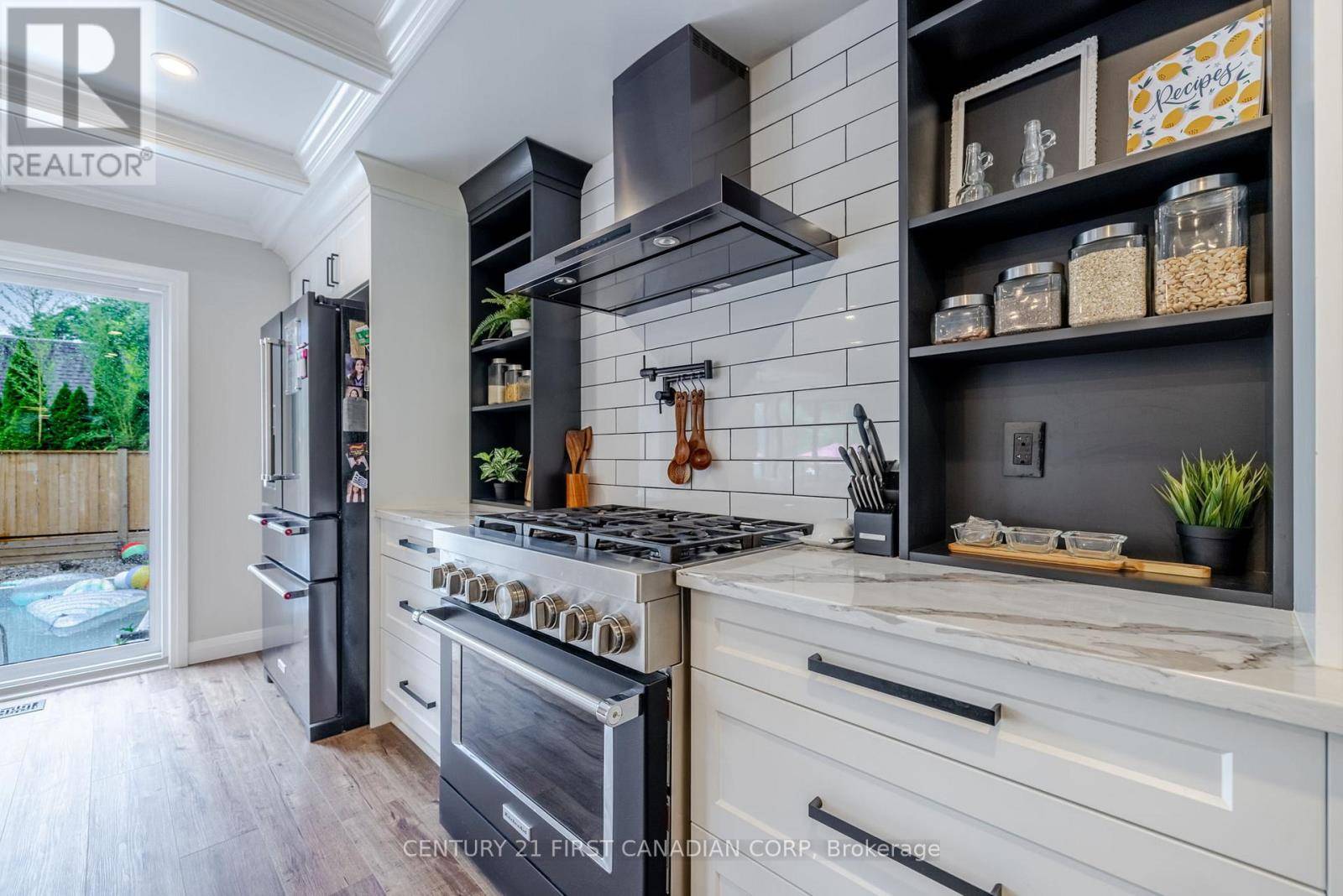 London North (north G), ON N5X2J3,1360 HASTINGS DRIVE