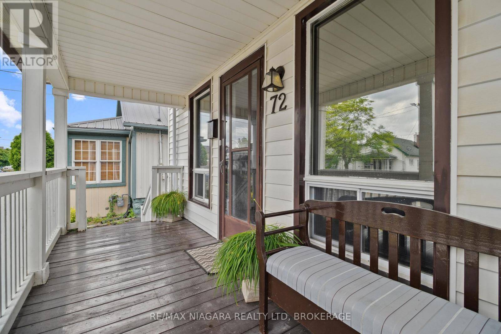 Welland (lincoln/crowland), ON L3B4H1,72 COZY STREET