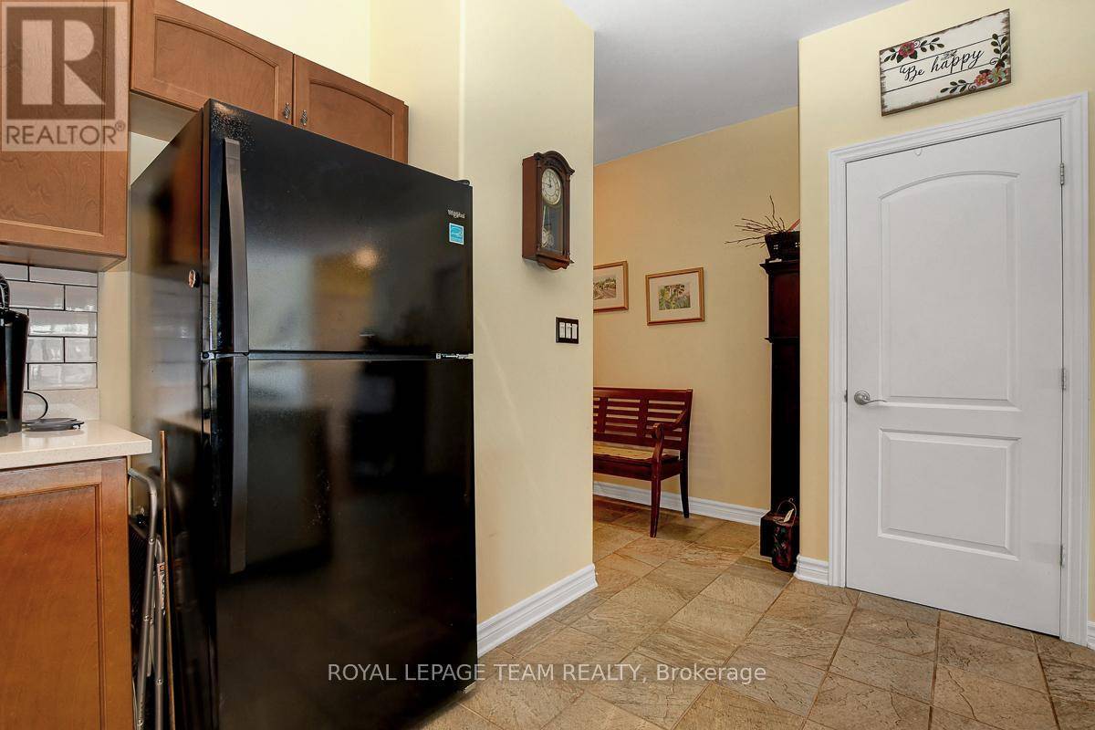 North Grenville, ON K0G1J0,520 CLOTHIER STREET W