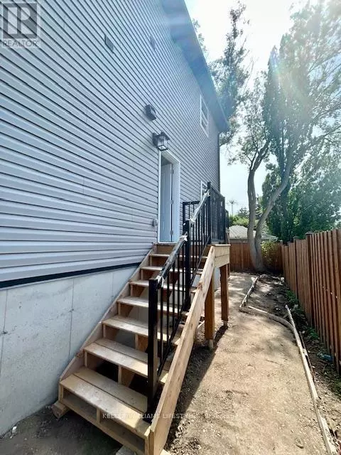 178 Woodward AVE #3, London North (north N), ON N6H2H3