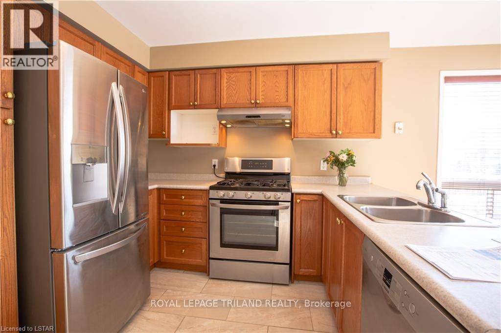 London North (north M), ON N6H5R6,905 REDOAK AVENUE