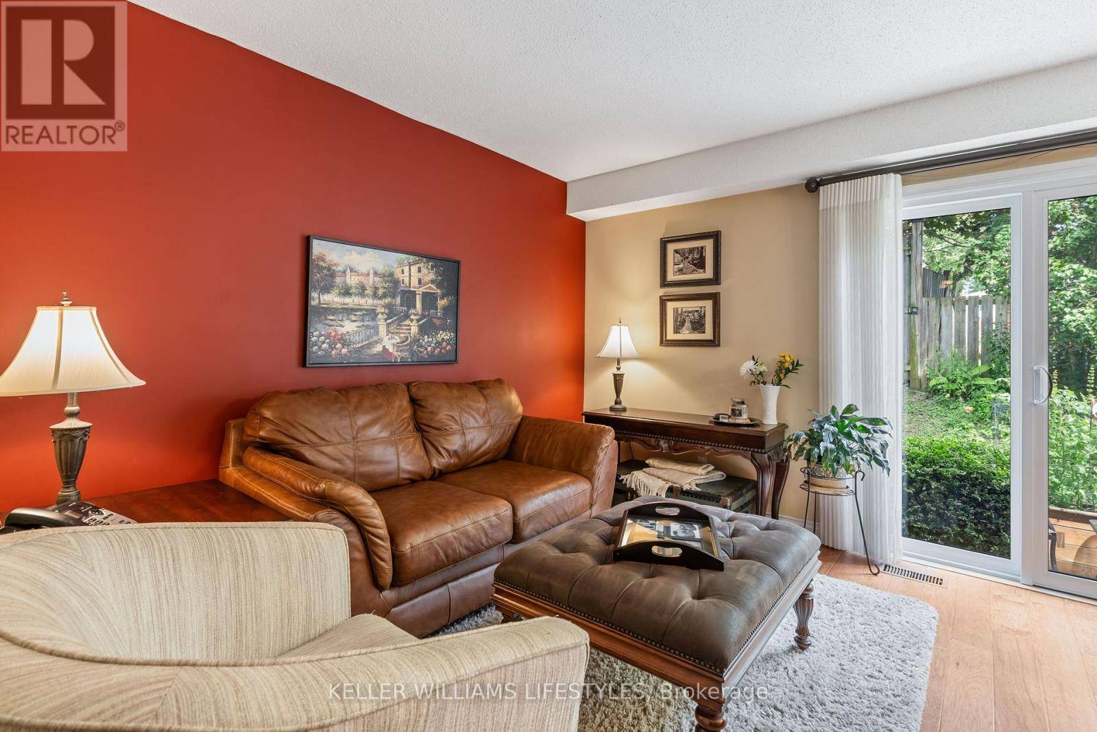London South (south P), ON N6C5Y2,30 Clarendon CRES #38