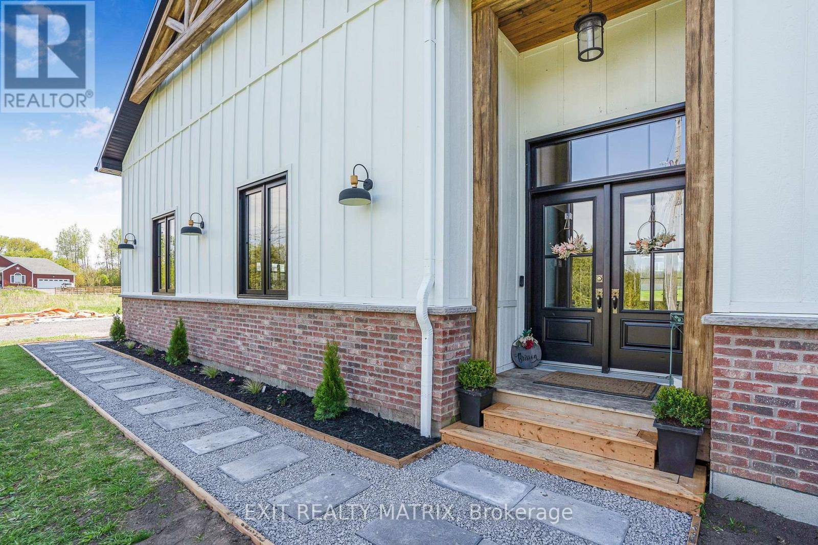 North Stormont, ON K0C1T0,2725 MCLEAN COURT