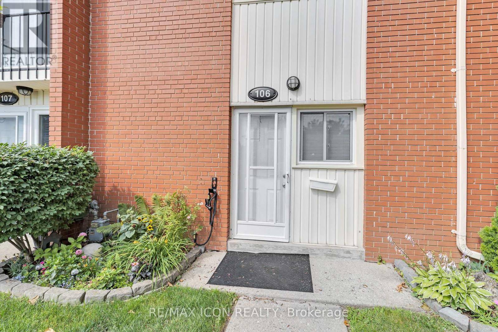 London East (east A), ON N5Y1V4,1090 Kipps LN #106