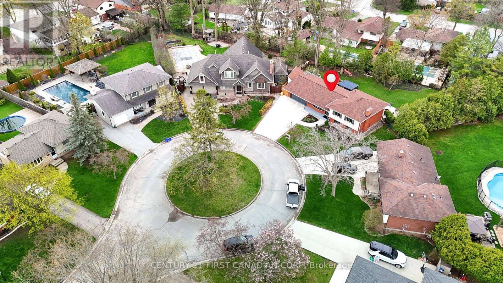 London South (south O), ON N6J2G4,55 ST LAWRENCE PLACE