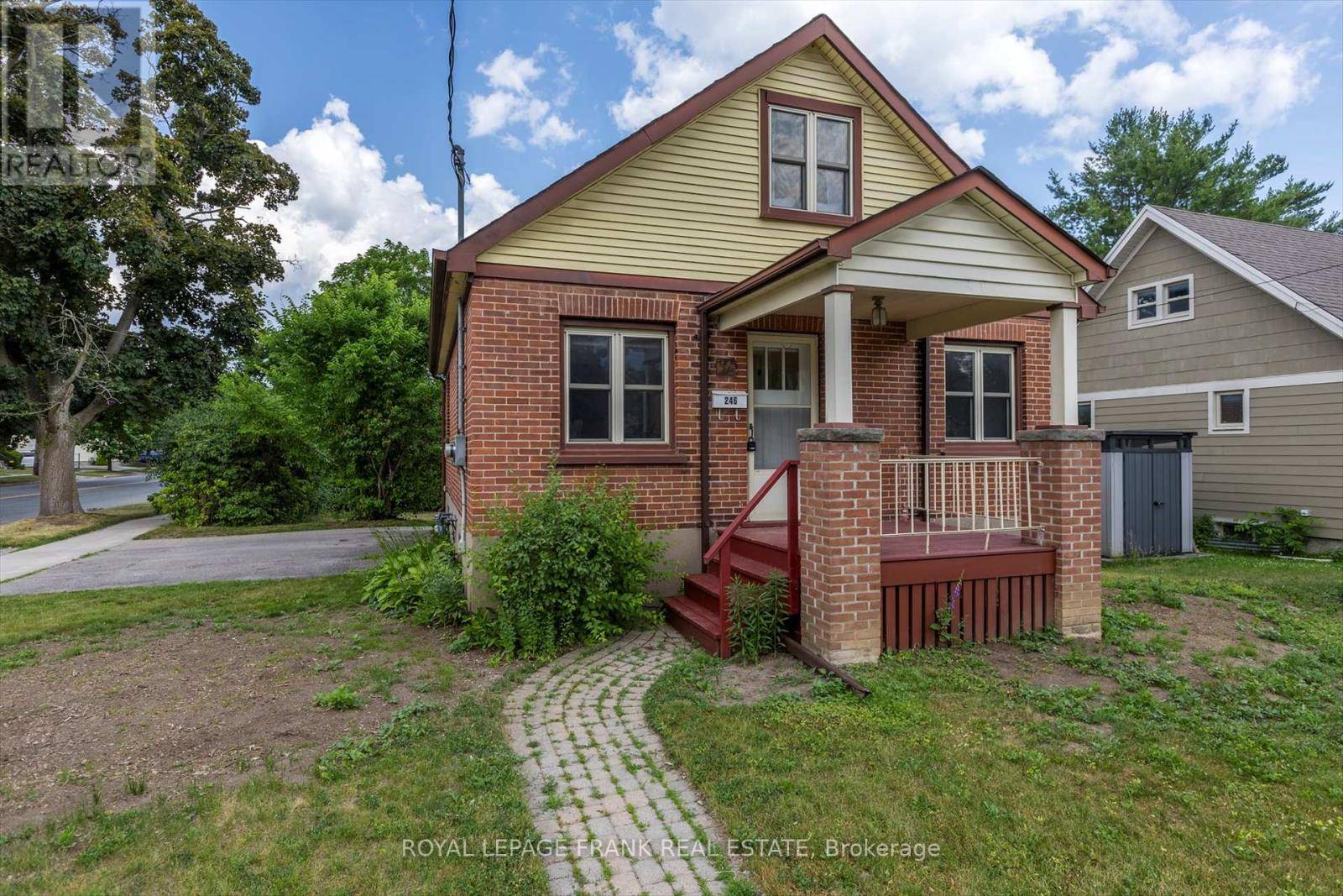 Peterborough East (central), ON K9H1V2,246 MARK STREET