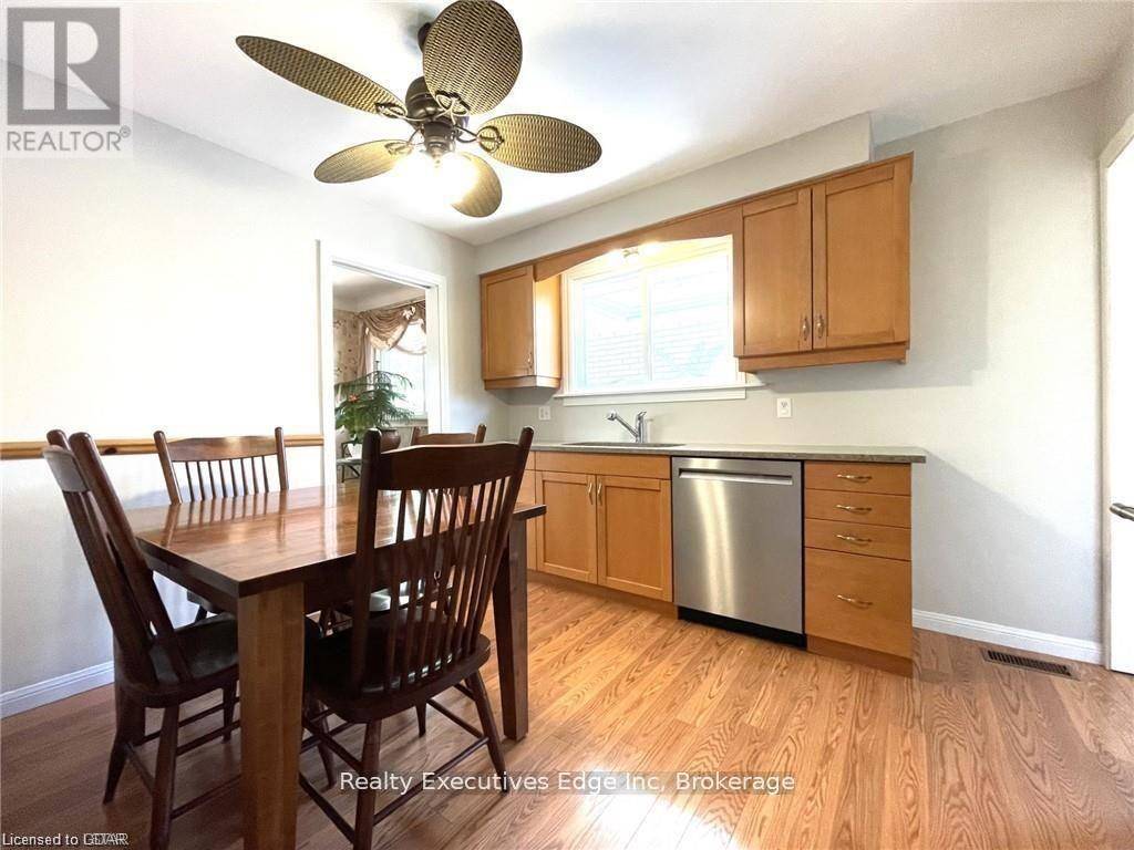 London South (south S), ON N6C3C8,4 DOWNING CRESCENT