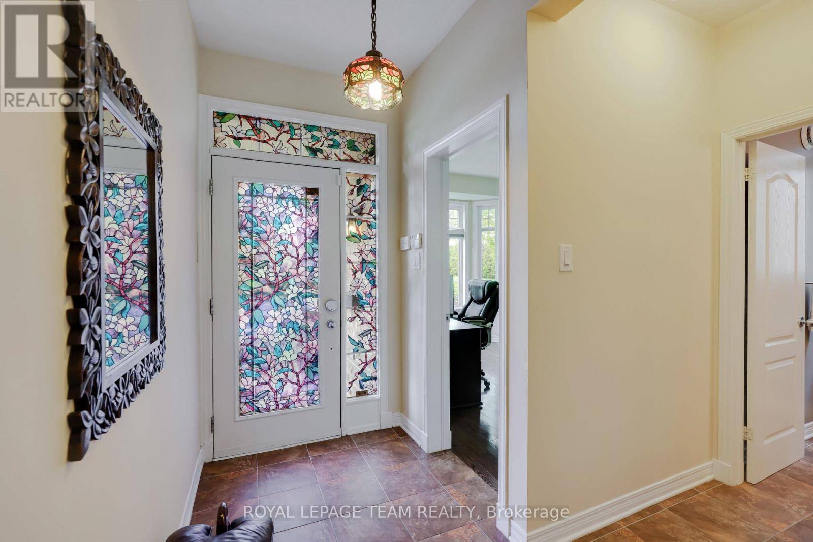 Ottawa, ON K2T0B1,438 BRUNSKILL WAY