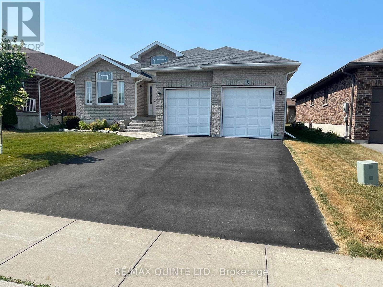 8 CREWS STREET, Quinte West (trenton Ward), ON K8V0G3