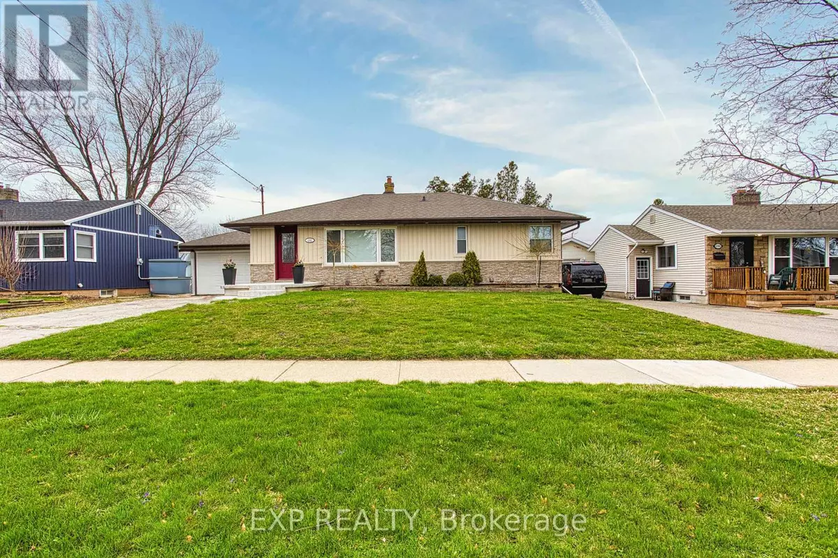 Lincoln (beamsville), ON L0R1B6,4382 CENTRAL AVENUE