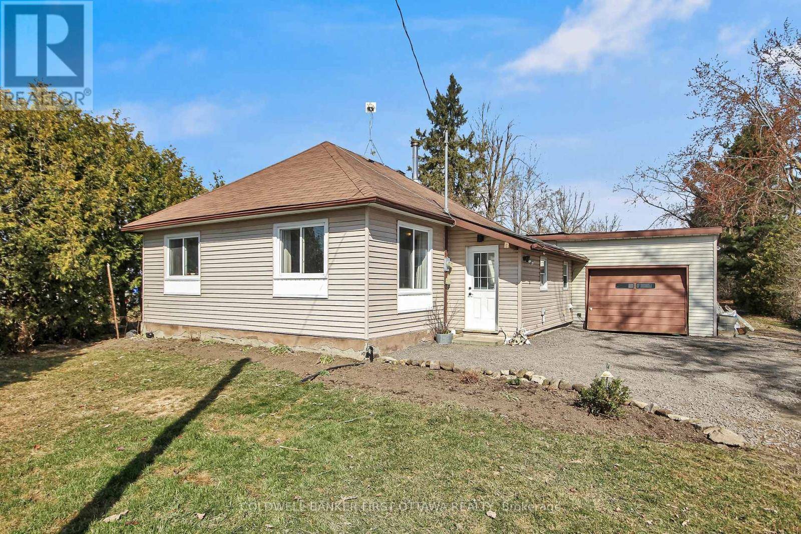 6671 DALMENY ROAD, Ottawa, ON K0A2W0