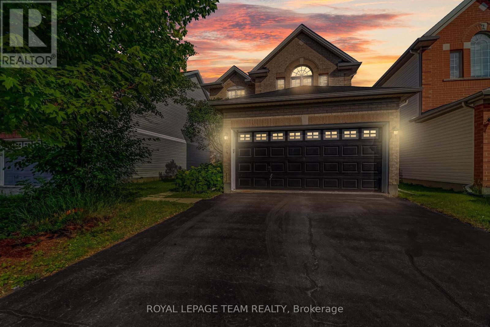 204 APPLECROSS CRESCENT, Ottawa, ON K2K0C7