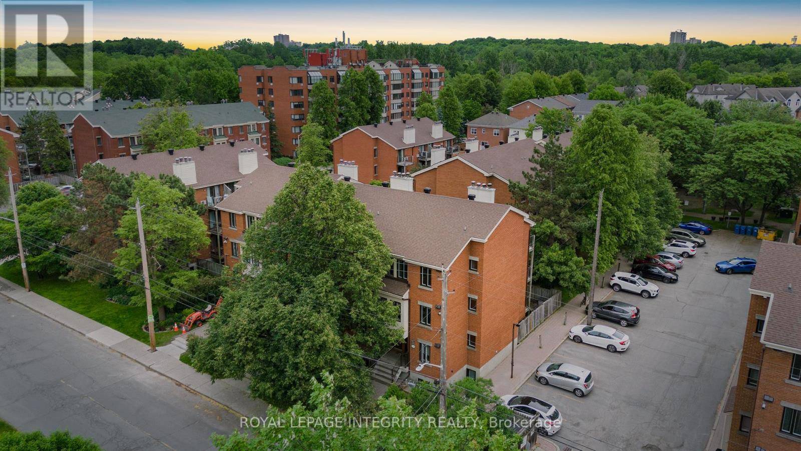 Ottawa, ON K1K0C3,1094 BLASDELL AVENUE