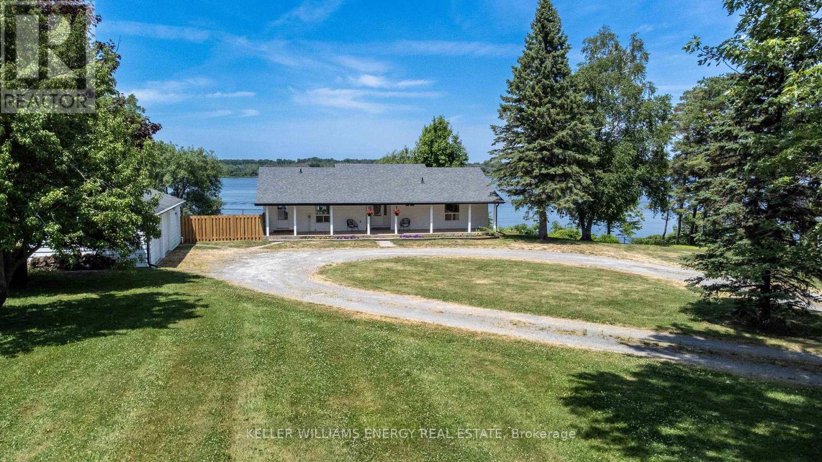 Prince Edward County (sophiasburg Ward), ON K0K2T0,2867 COUNTY ROAD 15