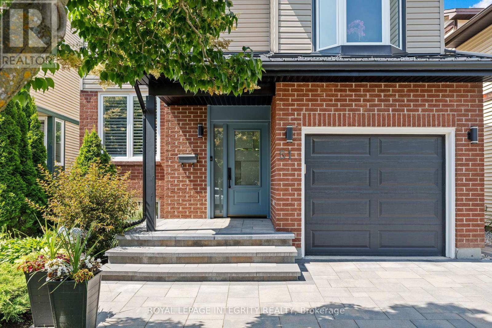 Ottawa, ON K1T3B1,51 ROSEGARDEN CRESCENT