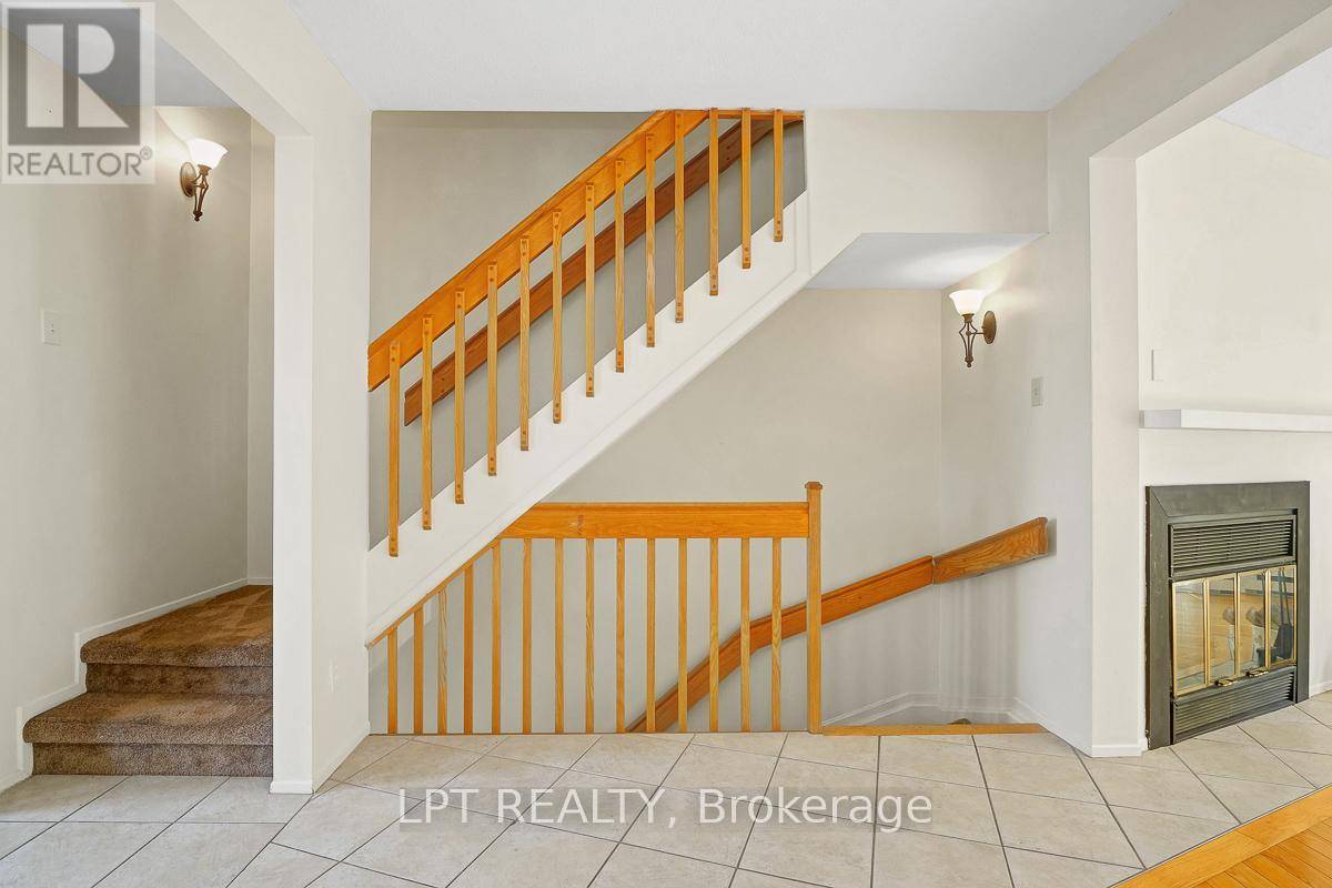 Ottawa, ON K2H9M7,1 Timberview WAY #3