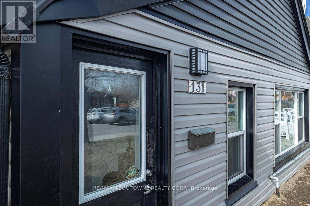 Hamilton (beasley), ON L8L5C4,131 WEST AVENUE N