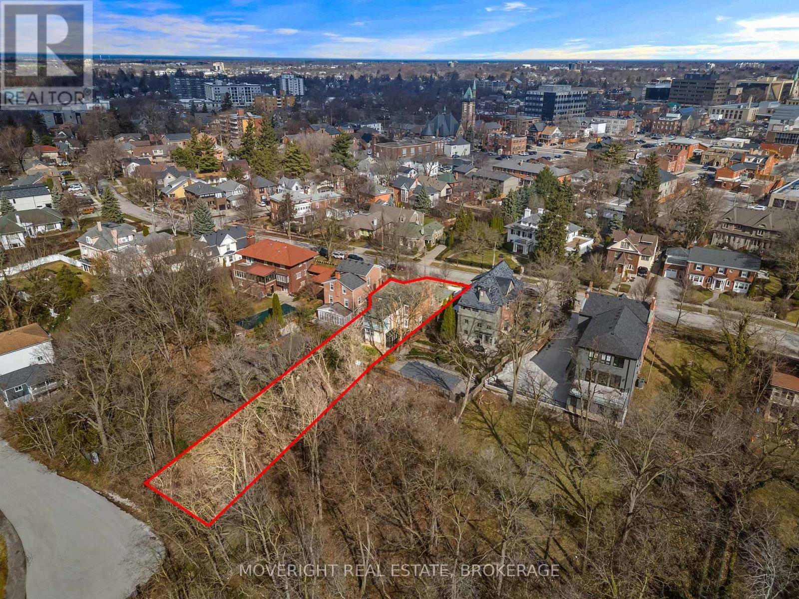 St. Catharines (downtown), ON L2R5R3,31 YATES STREET