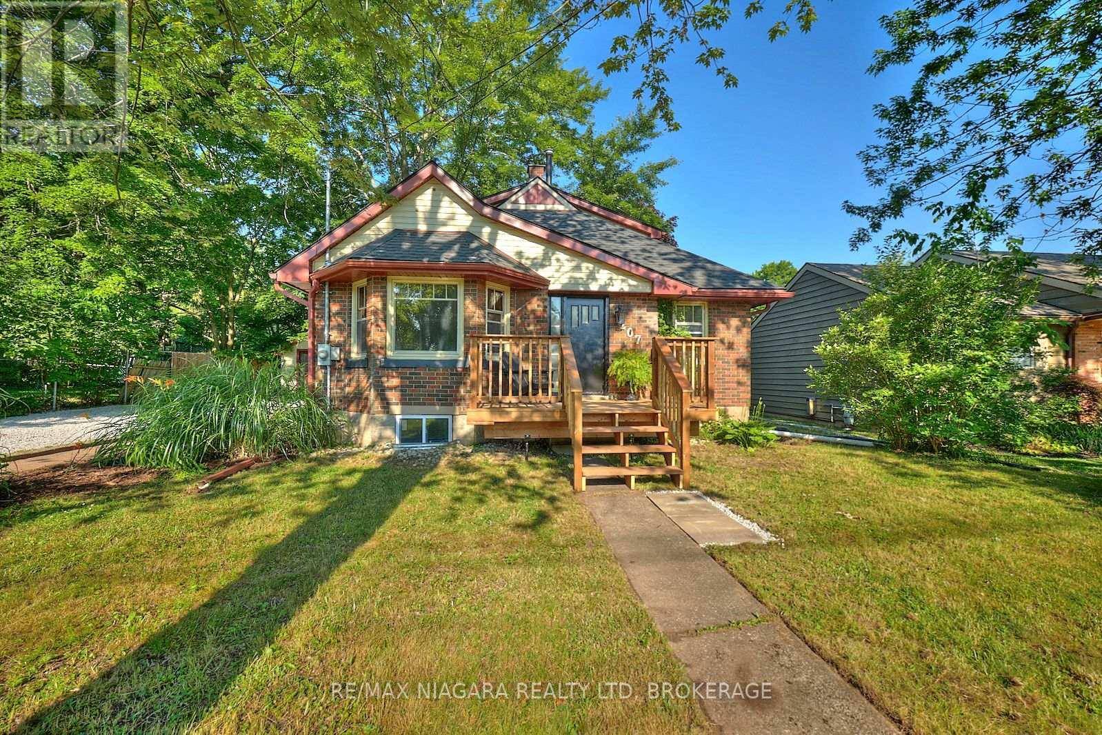 207 SOUTH MILL STREET, Fort Erie (ridgeway), ON L0S1N0