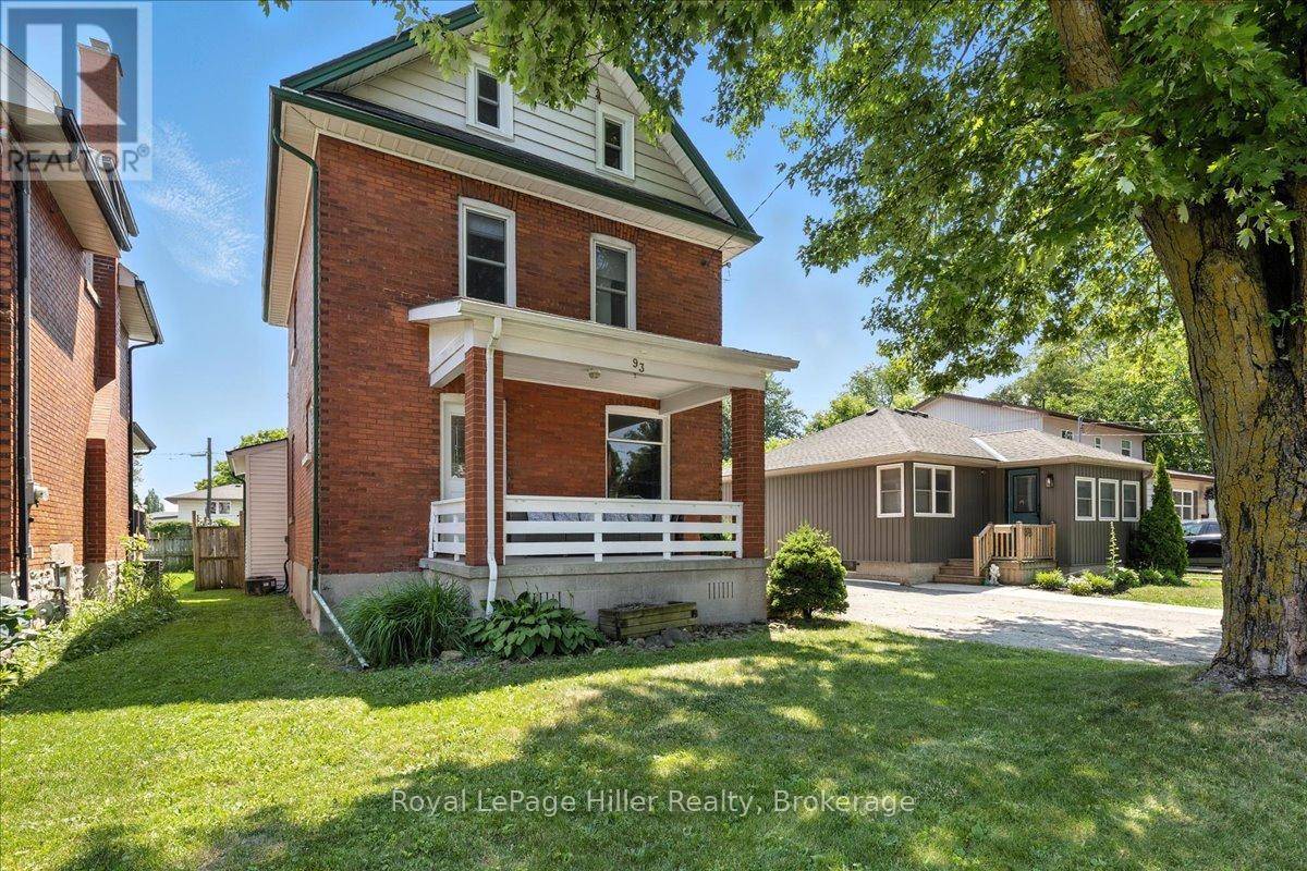 Stratford, ON N5A3Y2,93 NORFOLK STREET