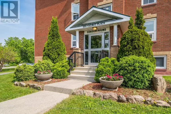 550 Talbot PL #405, Gananoque, ON K7G3C6