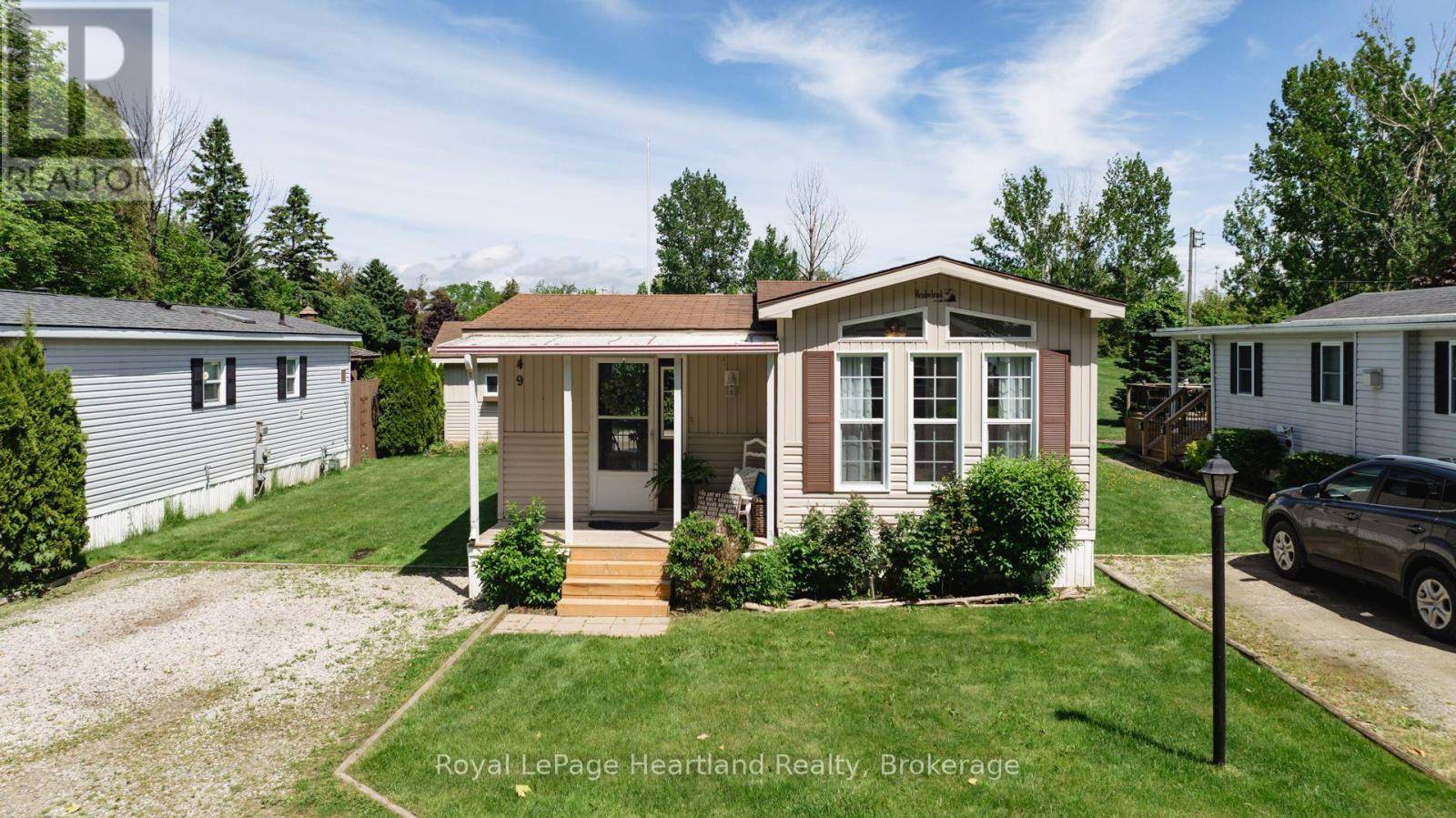 Bluewater (bayfield), ON N0M1G0,77307 BLUEWATER HIGHWAY #49