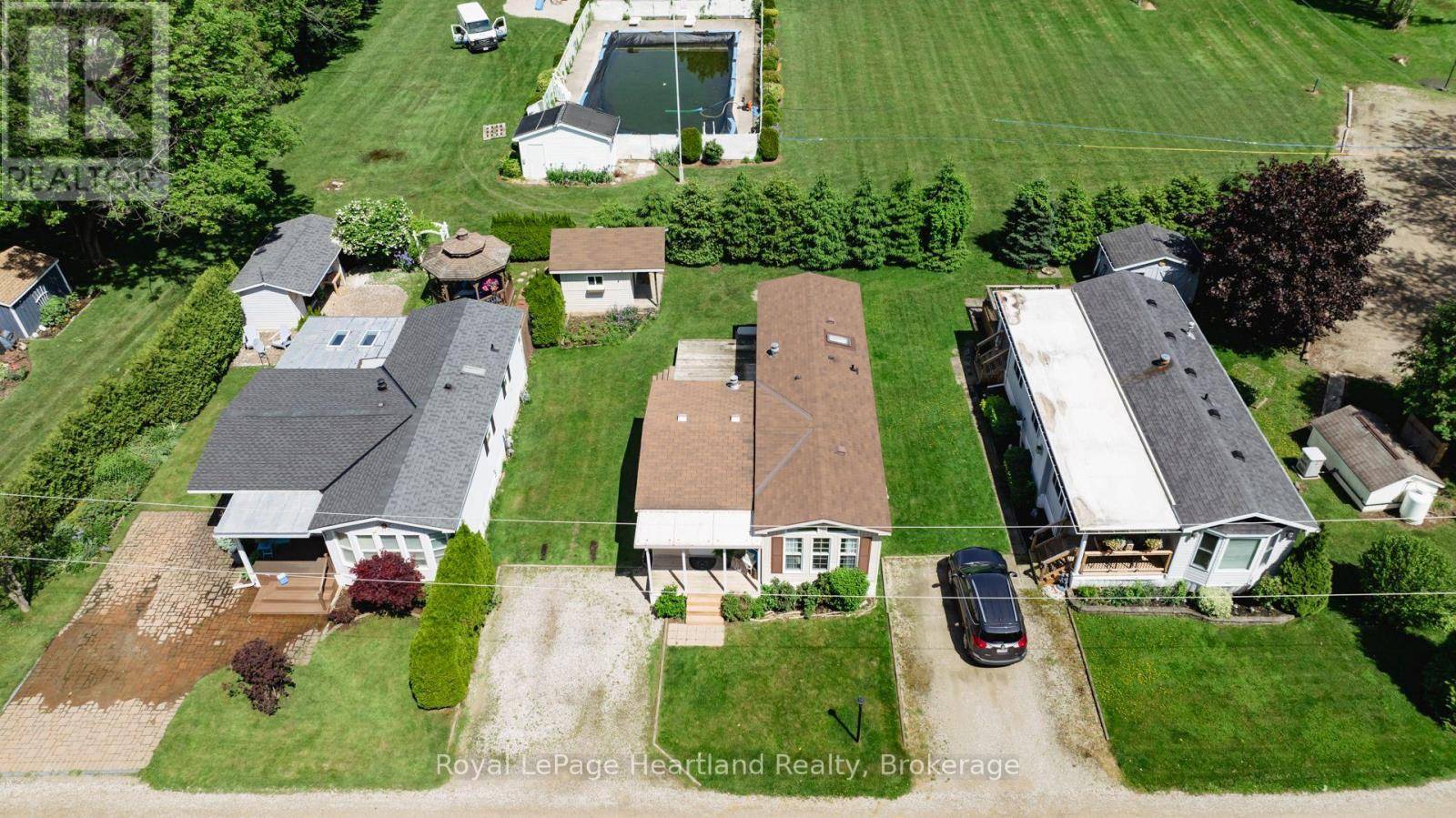 Bluewater (bayfield), ON N0M1G0,77307 BLUEWATER HIGHWAY #49