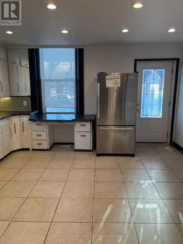 Wellington North (mount Forest), ON N0G2L1,365 DURHAM STREET W