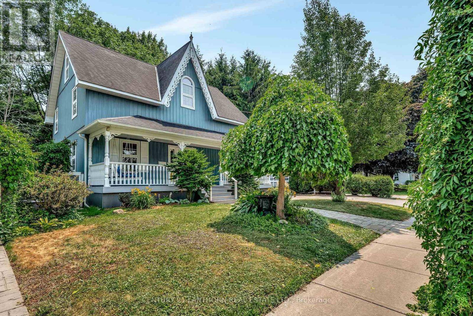 18 QUEEN STREET, Prince Edward County (picton Ward), ON K0K2T0