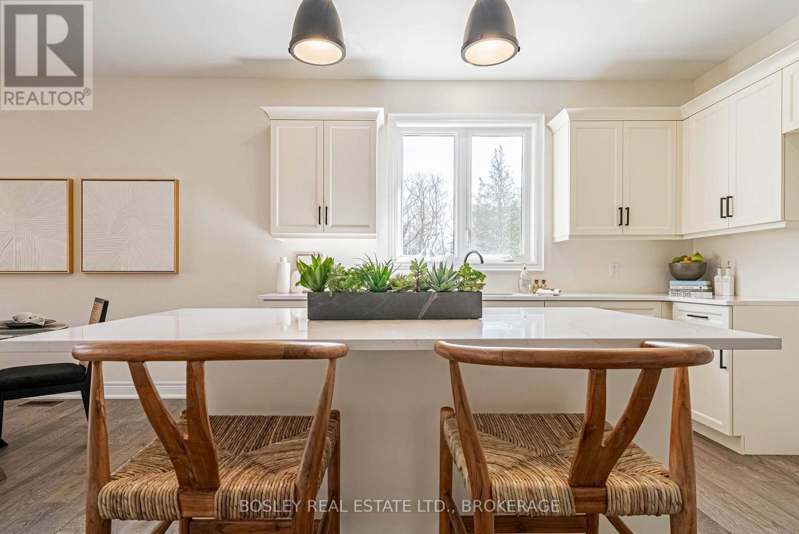 Fort Erie (ridgeway), ON L0S1N0,510 ROYAL RIDGE DRIVE