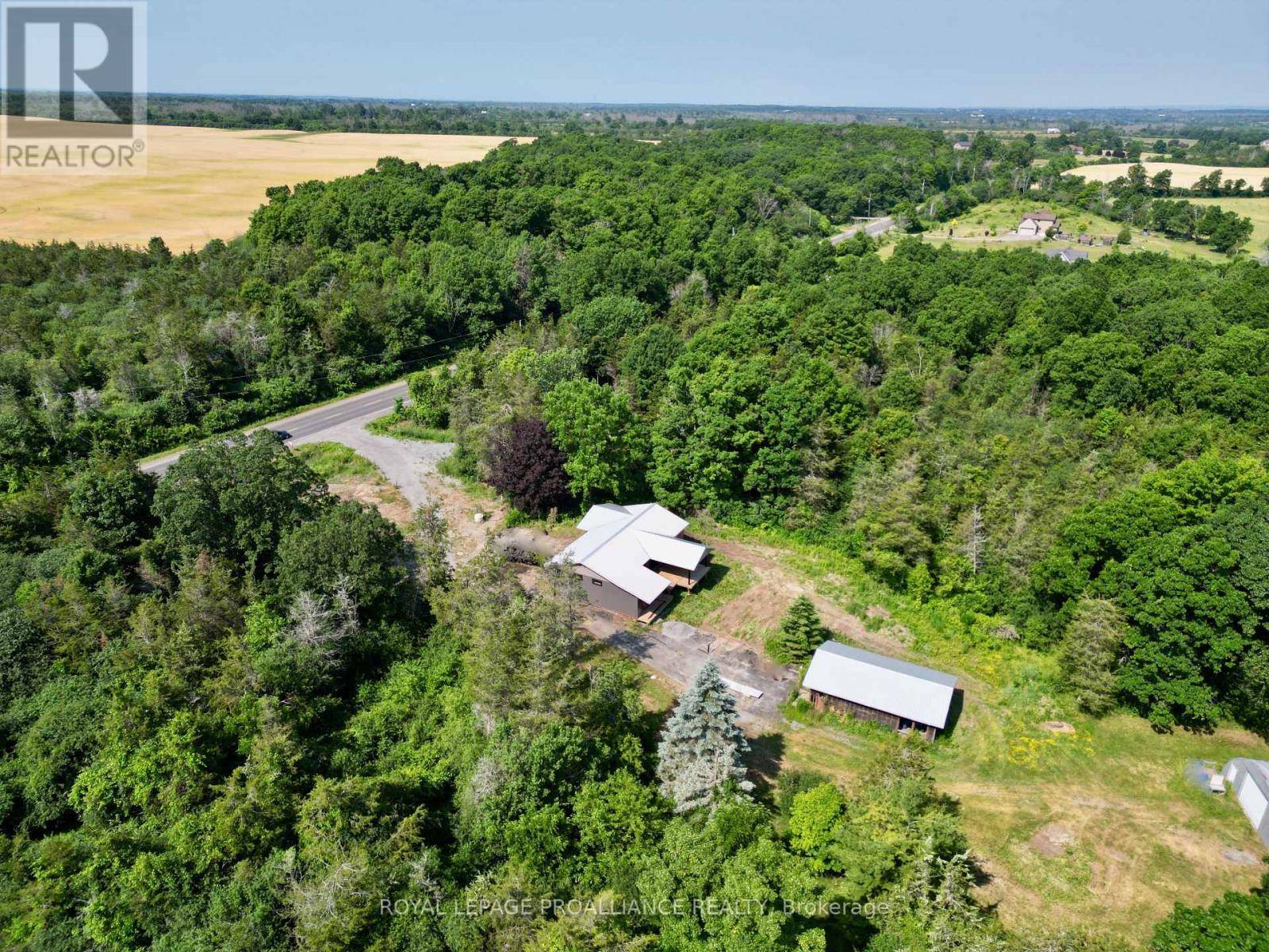 Prince Edward County (hillier Ward), ON K7G2V6,3626 COUNTY ROAD 1