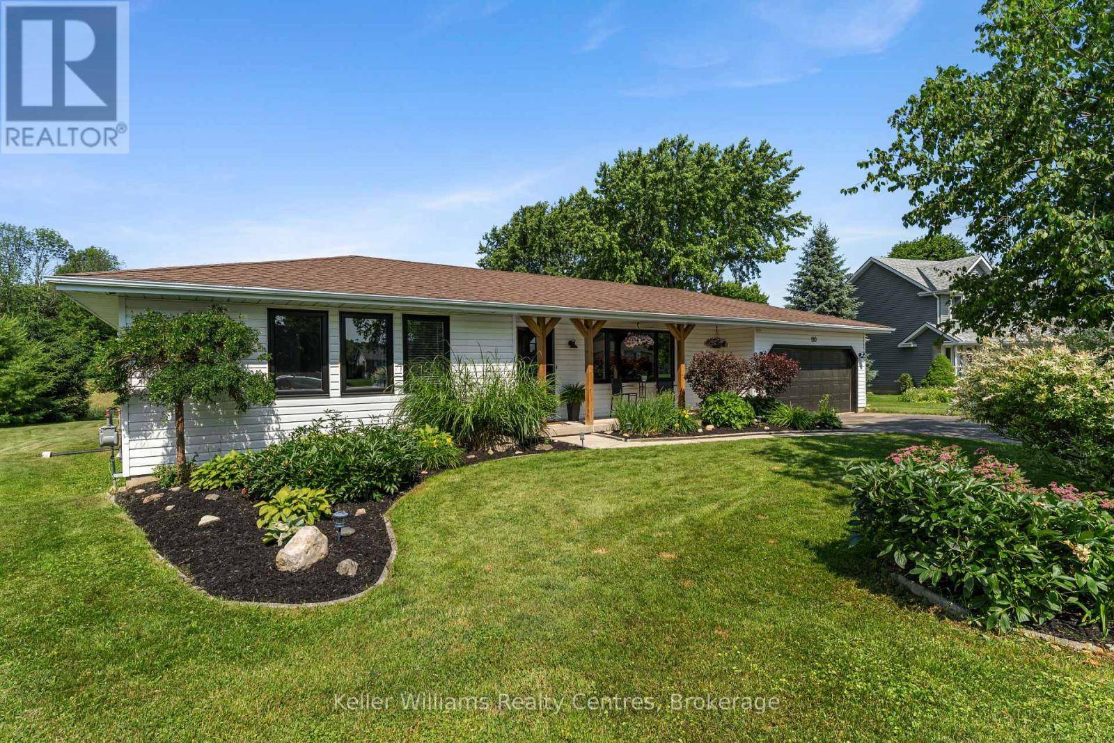 Georgian Bluffs, ON N4K5N5,110 MARY AVENUE