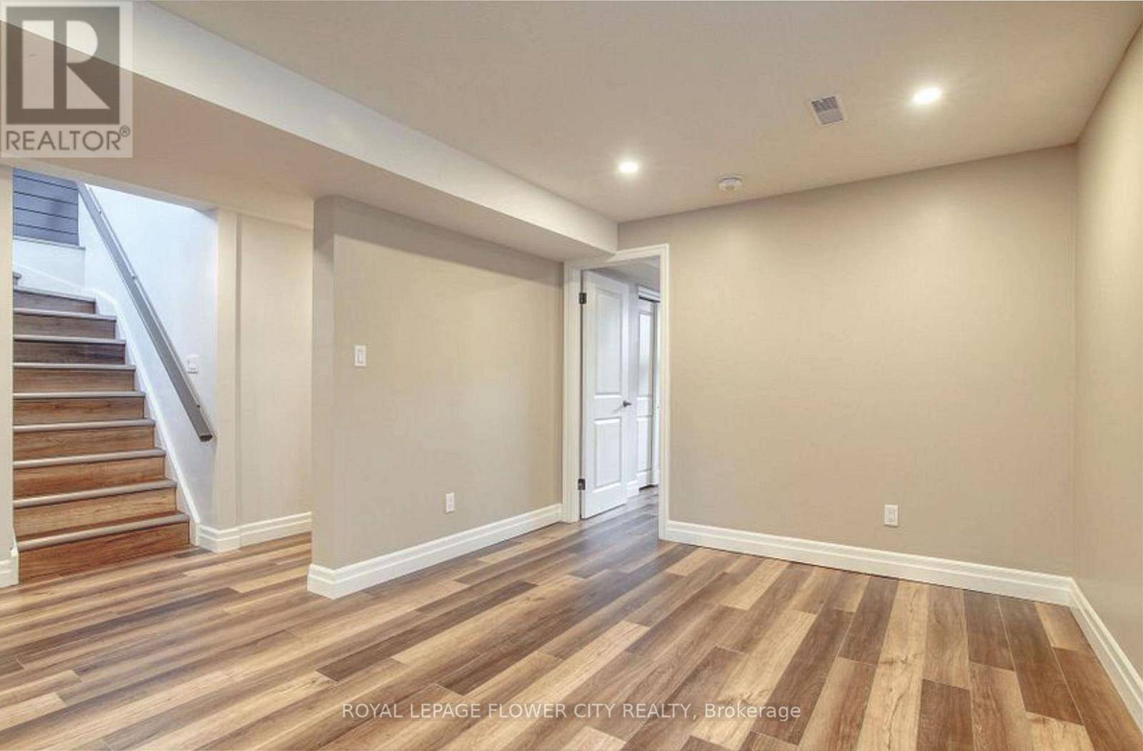 Waterloo, ON N2K2M2,327 CONCORDIA CRESCENT
