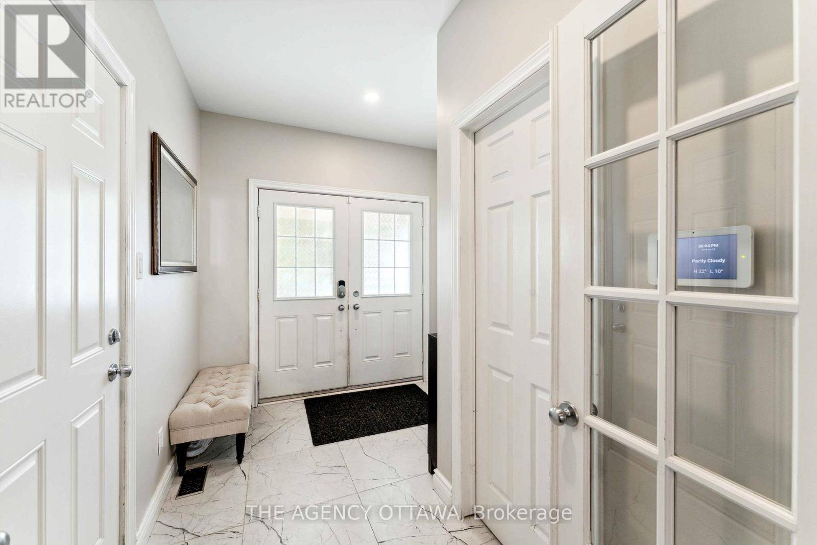 Ottawa, ON K1T0E5,626 WHITE ALDER AVENUE