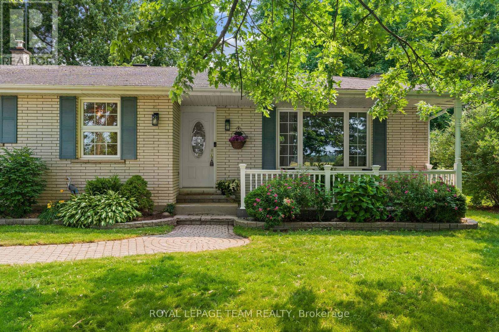 Ottawa, ON K4M1B2,5483 SPRATT ROAD