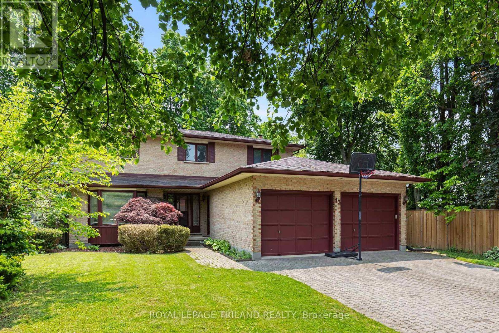 London South (south N), ON N6J4M5,43 MOUNTAINVIEW CRESCENT