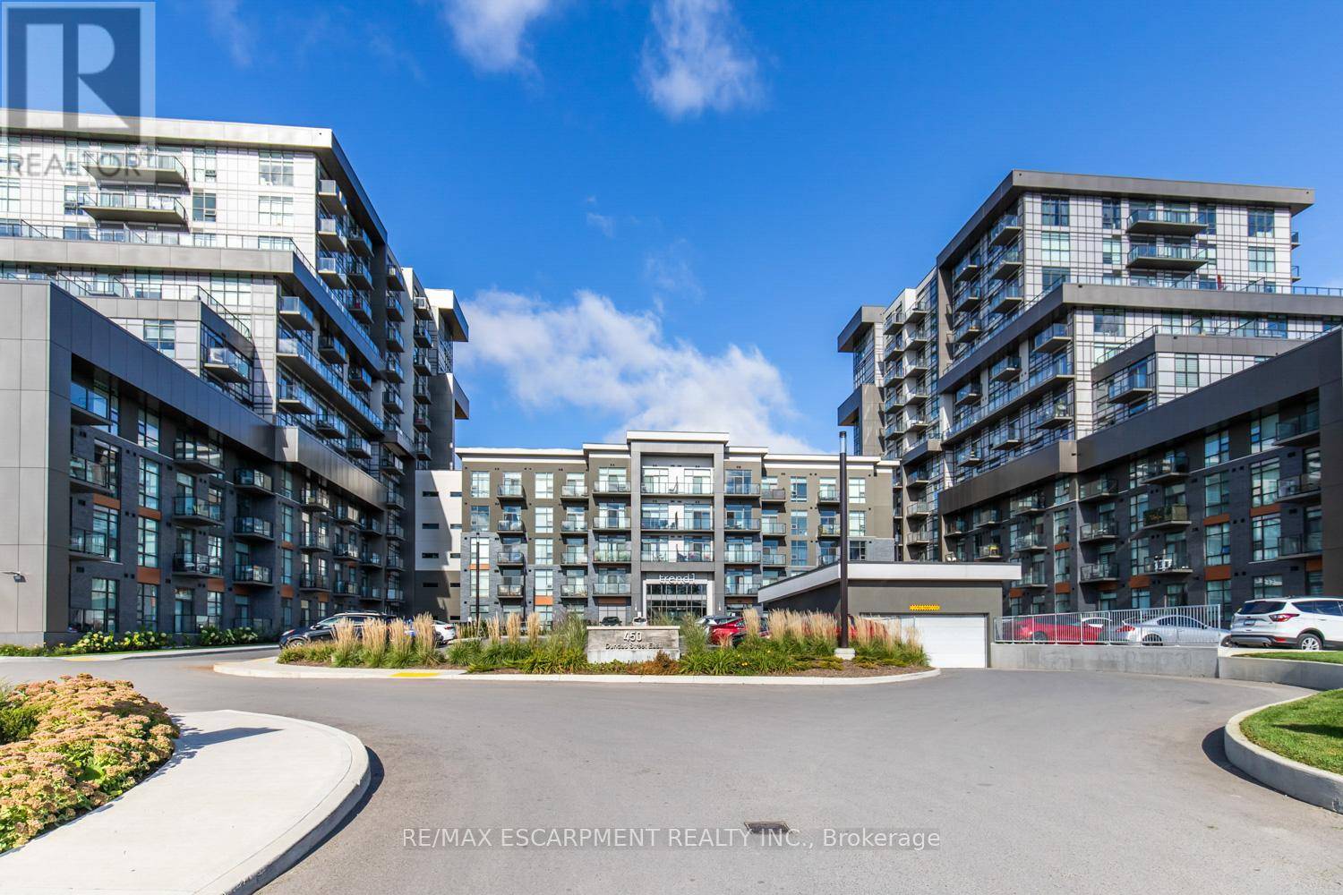Hamilton (waterdown), ON L8B1Z2,450 Dundas ST #303
