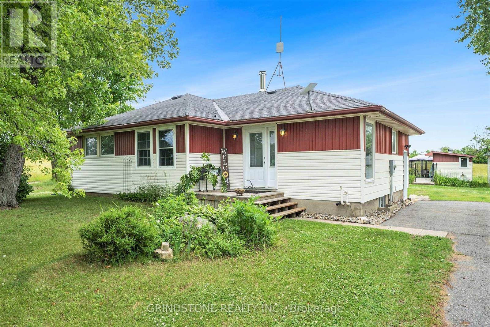 11754 HIGHWAY 15 HIGHWAY, Montague, ON K7A0G9