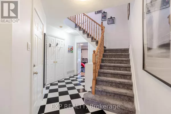 Ottawa, ON K2L4G9,97 CASTLE GLEN CRESCENT