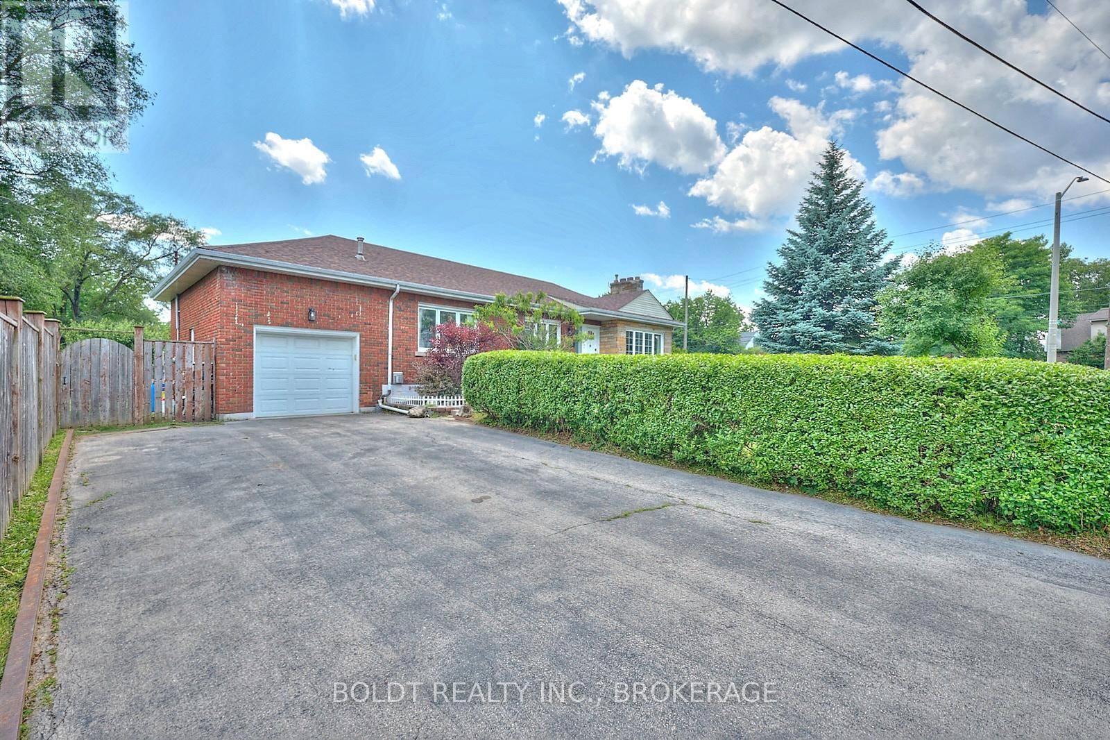 Hamilton (stoney Creek), ON L8G2L9,79 FELKER AVENUE S