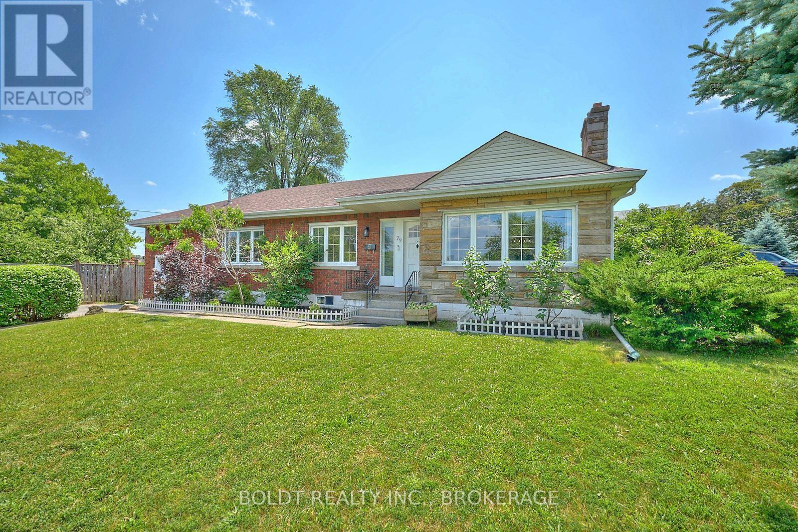 Hamilton (stoney Creek), ON L8G2L9,79 FELKER AVENUE S