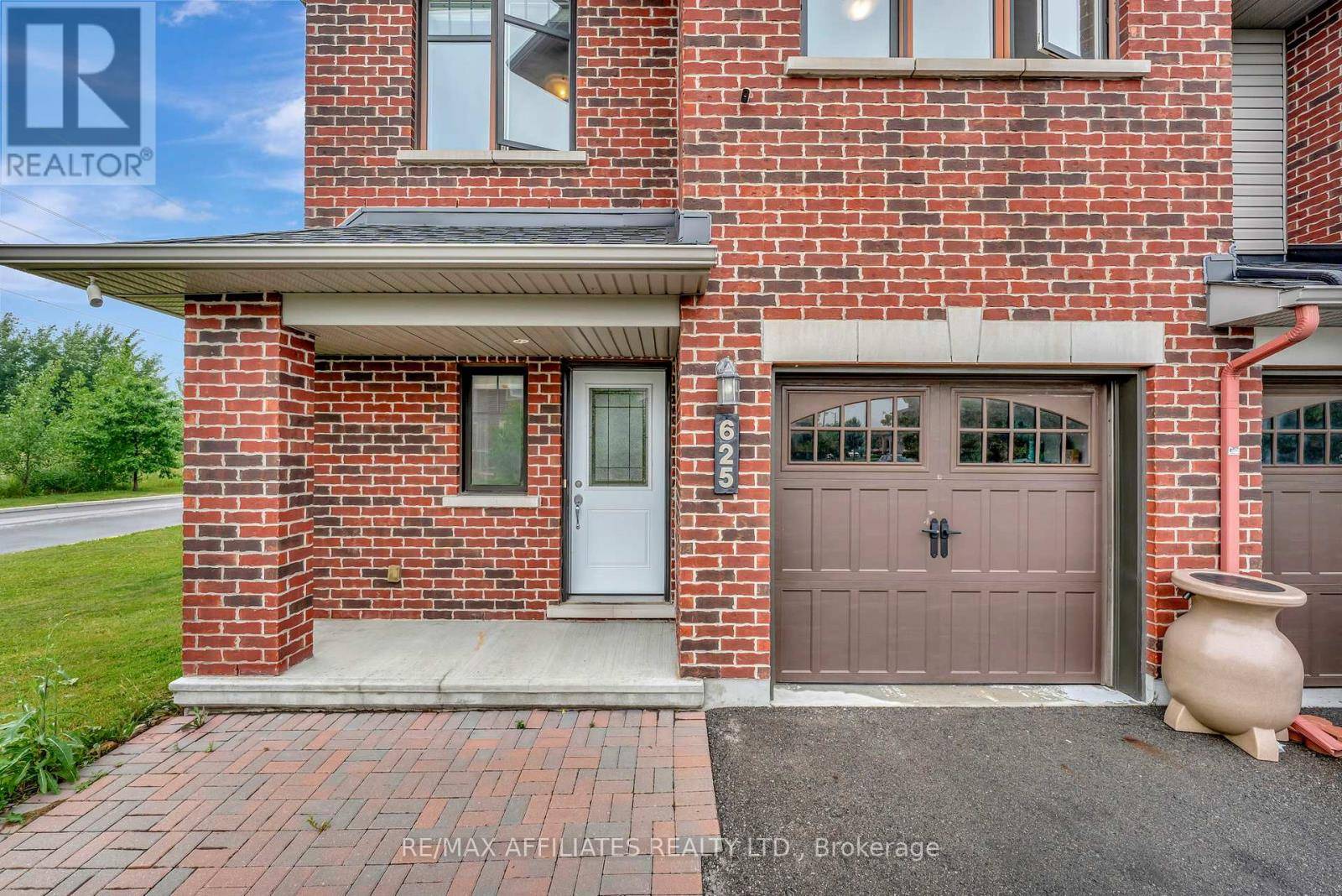 Ottawa, ON K4A1B1,625 TRIGORIA CRESCENT