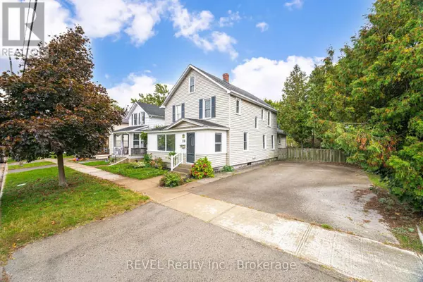 Fort Erie (central), ON L2A2V3,39 PHIPPS STREET